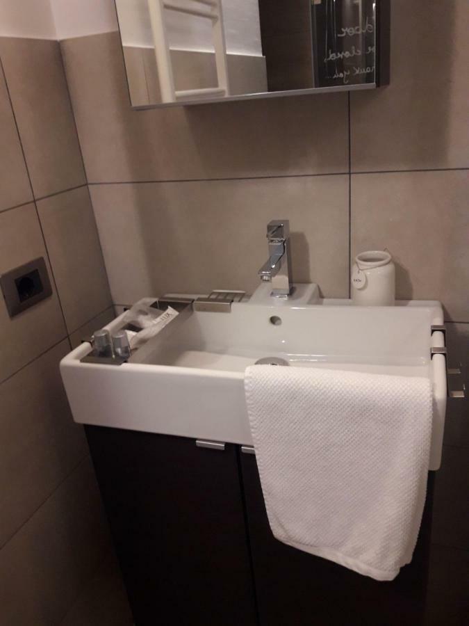 La Stanza A Parte Hotel Naples Exterior photo